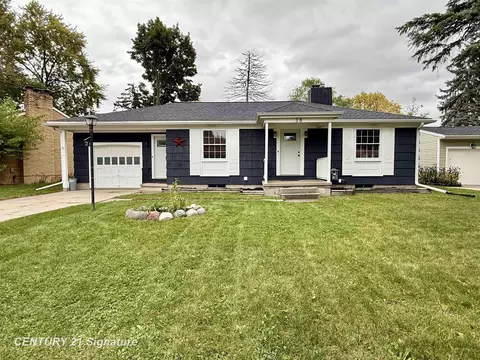38 Congress A, Saginaw, MI 48602
