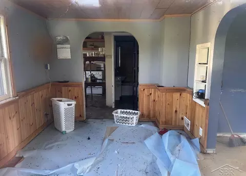 Entry Way - 14857 M 32 W, Lachine, MI 49753 photo 2 of 3