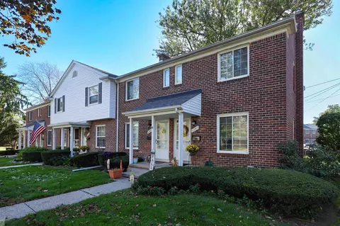 22911 Gary, Saint Clair Shores, MI 48080