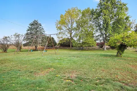 Exterior - 736 W Parish, Kawkawlin, MI 48631 photo 3 of 5