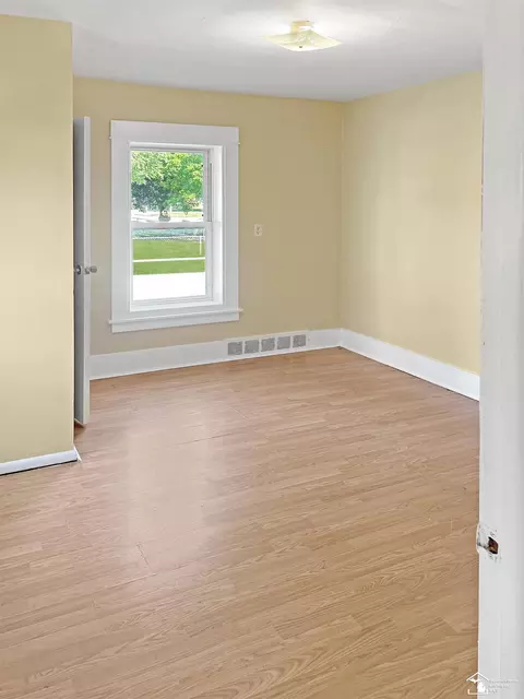 Bedroom - 902 E 8th #906 EIGHTH, Monroe, MI 48161 photo 5 of 6