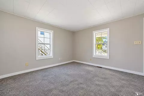 Living - 902 E 8th #906 EIGHTH, Monroe, MI 48161 photo 2 of 5