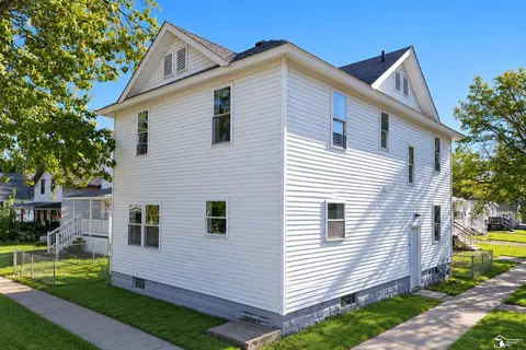 Exterior - 902 E 8th #906 EIGHTH, Monroe, MI 48161 photo 4 of 6