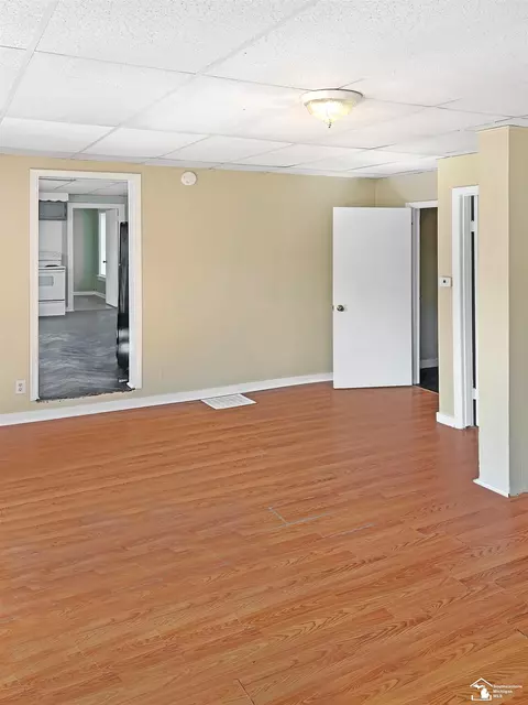 Living - 902 E 8th #906 EIGHTH, Monroe, MI 48161 photo 5 of 5
