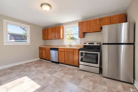 Kitchen - 902 E 8th #906 EIGHTH, Monroe, MI 48161 photo 1 of 2