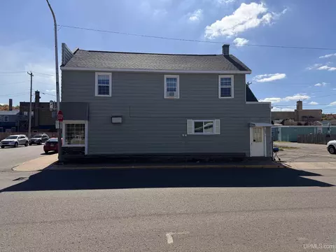 Exterior - 200 202 204 S Pne, Ishpeming, MI 49849 photo 3 of 7