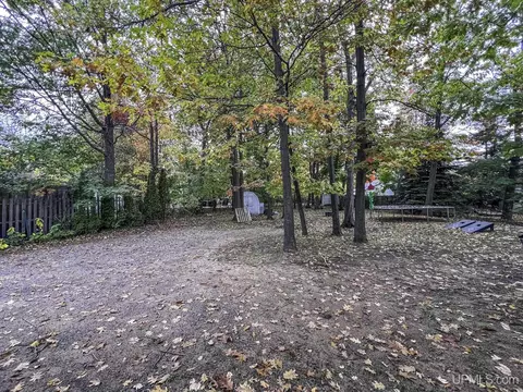 706 Wright, Marquette, MI 49855 photo 8