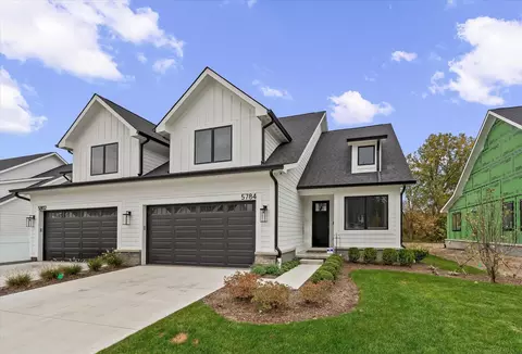5784 Heights UNIT 15 /  8, Sterling Heights, MI 48314