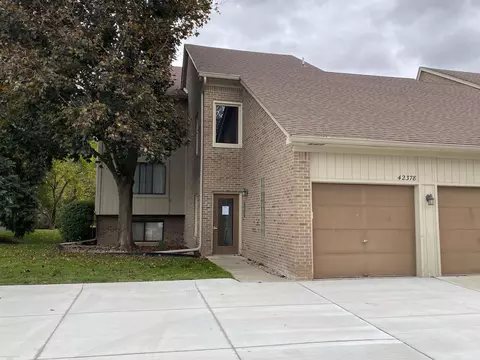 42378 Lochmoor, Clinton Township, MI 48038