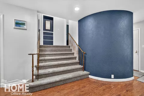 Entry Way - 516 Clark, Owosso, MI 48867 photo 1 of 1
