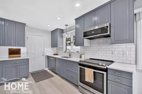 Kitchen - 516 Clark, Owosso, MI 48867 photo 3 of 6