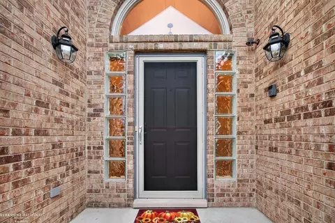 Entry Way - 47857 Kent, Macomb, MI 48044 photo 2 of 5