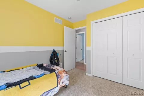 Bedroom - 1178 Sutton, Adrian, MI 49221 photo 3 of 5