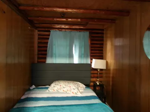 Bedroom - 970 Windover, Lake, MI 48632 photo 1 of 2
