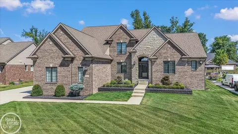3941 Corkwood, Sterling Heights, MI 48314