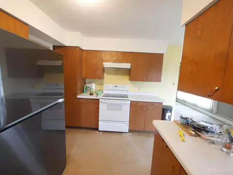 Kitchen - 20840 Royce, Hancock, MI 49930 photo 4 of 5