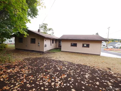 Exterior - 20840 Royce, Hancock, MI 49930 photo 9 of 13