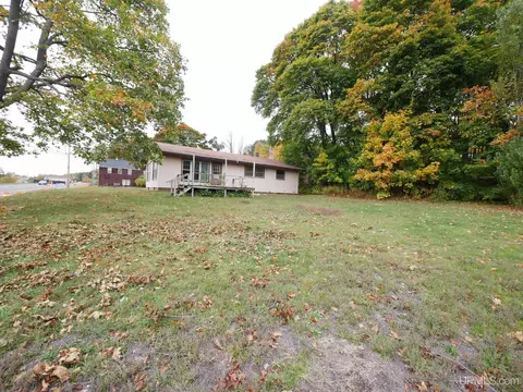 Exterior - 20840 Royce, Hancock, MI 49930 photo 8 of 13