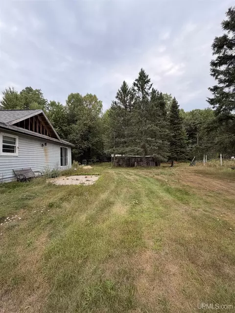 Exterior - 6031 2715, Brampton, MI 49837 photo 7 of 7