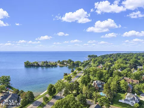 View/Area - 332 Kercheval, Grosse Pointe Farms, MI 48236 photo 2 of 3
