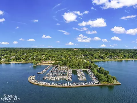 View/Area - 332 Kercheval, Grosse Pointe Farms, MI 48236 photo 1 of 3