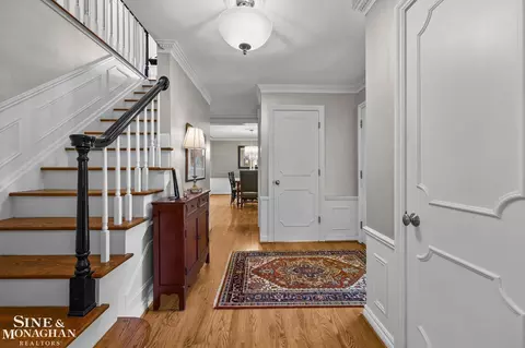 Entry Way - 332 Kercheval, Grosse Pointe Farms, MI 48236 photo 3 of 4