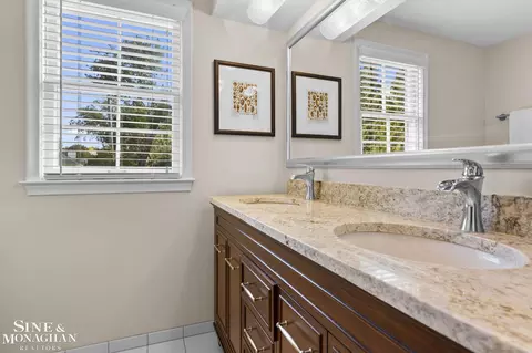 Bath - 332 Kercheval, Grosse Pointe Farms, MI 48236 photo 3 of 5