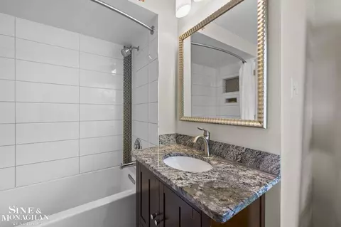 Bath - 332 Kercheval, Grosse Pointe Farms, MI 48236 photo 1 of 5