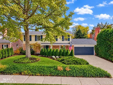 Exterior - 332 Kercheval, Grosse Pointe Farms, MI 48236 photo 15 of 16