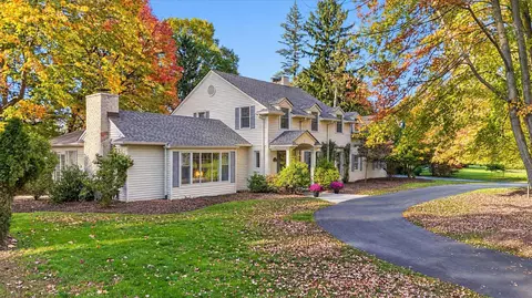 19300 Riverside, Beverly Hills, MI 48025