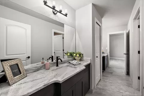 Bath - 17827 Biscayne, Macomb, MI 48042 photo 11 of 13