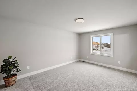 Bedroom - 17827 Biscayne, Macomb, MI 48042 photo 3 of 8