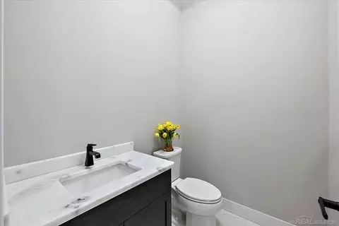 Bath - 17827 Biscayne, Macomb, MI 48042 photo 1 of 13