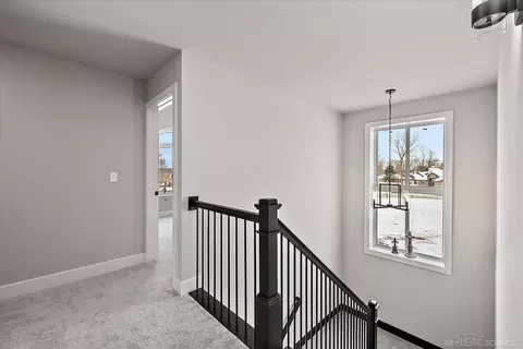 Entry Way - 17827 Biscayne, Macomb, MI 48042 photo 5 of 6
