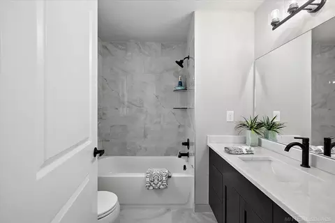 Bath - 17827 Biscayne, Macomb, MI 48042 photo 6 of 13