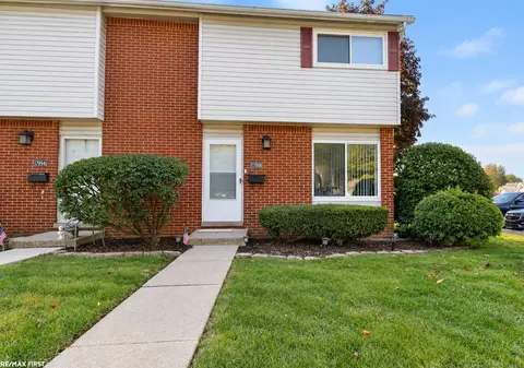 17988 Martin, Roseville, MI 48066