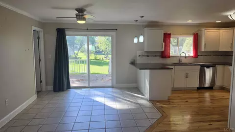 Living - 808 Shady, Tecumseh, MI 49286 photo 7 of 7