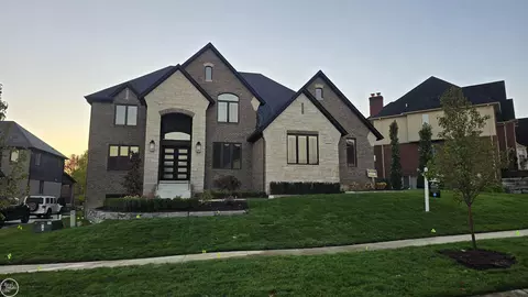 54438 Carrington # 110, Shelby Township, MI 48316