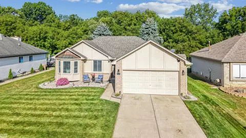 View/Area - 46671 Oak Pointe, Macomb, MI 48042 photo 1 of 2