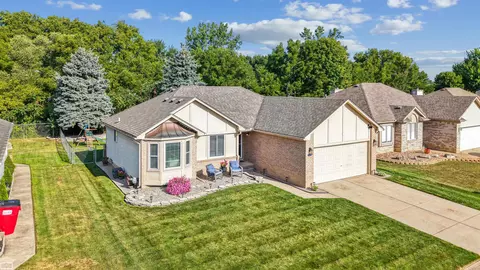 View/Area - 46671 Oak Pointe, Macomb, MI 48042 photo 2 of 2