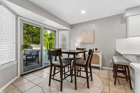 Dining - 46671 Oak Pointe, Macomb, MI 48042 photo 1 of 1