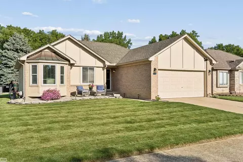 Exterior - 46671 Oak Pointe, Macomb, MI 48042 photo 2 of 8