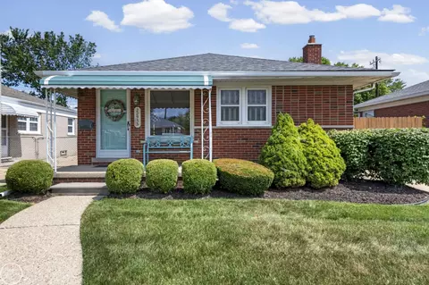 22933 Doremus, Saint Clair Shores, MI 48080