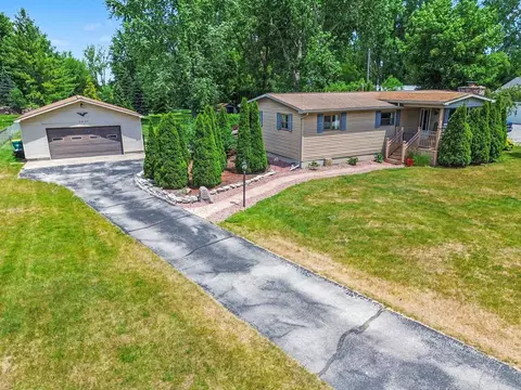 2437 Amelith, Bay City, MI 48706