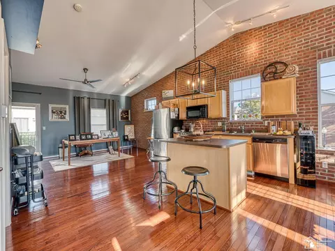 Kitchen - 502 Kaye Lani, Monroe, MI 48161 photo 1 of 3