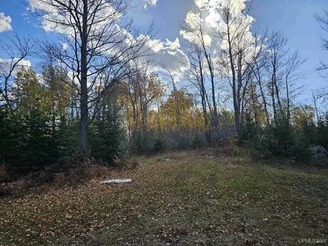 Exterior - 20557 Co Rd Ff, Ishpeming, MI 49849 photo 8 of 15