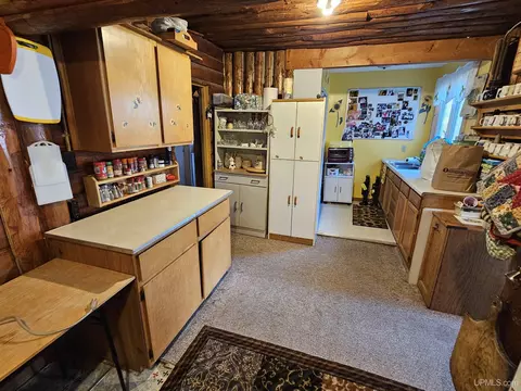 Kitchen - 20557 Co Rd Ff, Ishpeming, MI 49849 photo 2 of 5