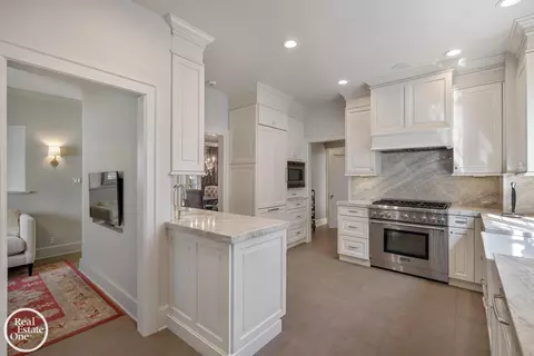 1012 Kensington, Grosse Pointe Park, MI 48230 photo 27