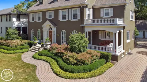 1012 Kensington, Grosse Pointe Park, MI 48230 photo 90