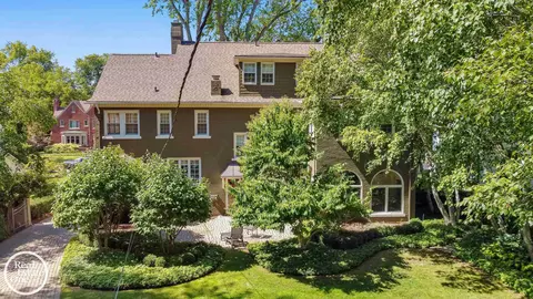 1012 Kensington, Grosse Pointe Park, MI 48230 photo 93